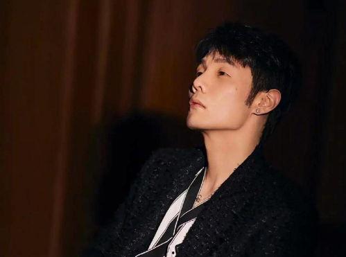 娱乐圈吃瓜男明星小谢,揭秘小谢的吃瓜人生