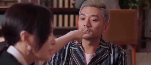 娱乐圈直播八卦吃瓜,揭秘明星幕后八卦，吃瓜群众狂欢时刻