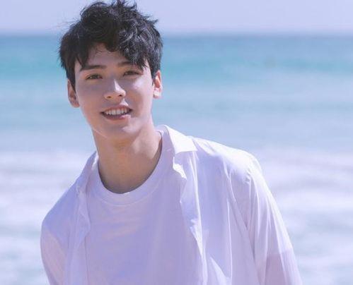 男童明星网红图片,揭秘男童网红的时尚魅力